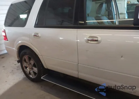 2010 Ford Expedition Limited z USA, uszkodzony, nr VIN 1FMJU2A5XAEA34462